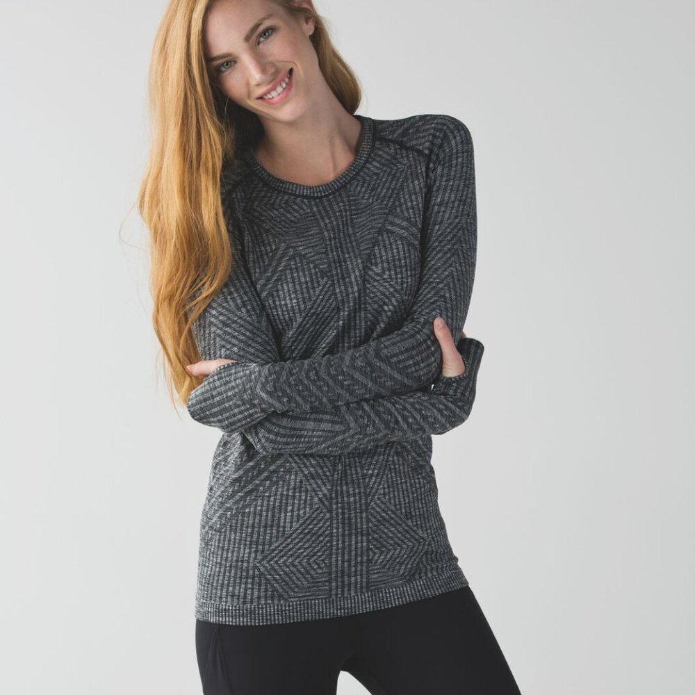 Lululemon Rest Less Pullover - size 8